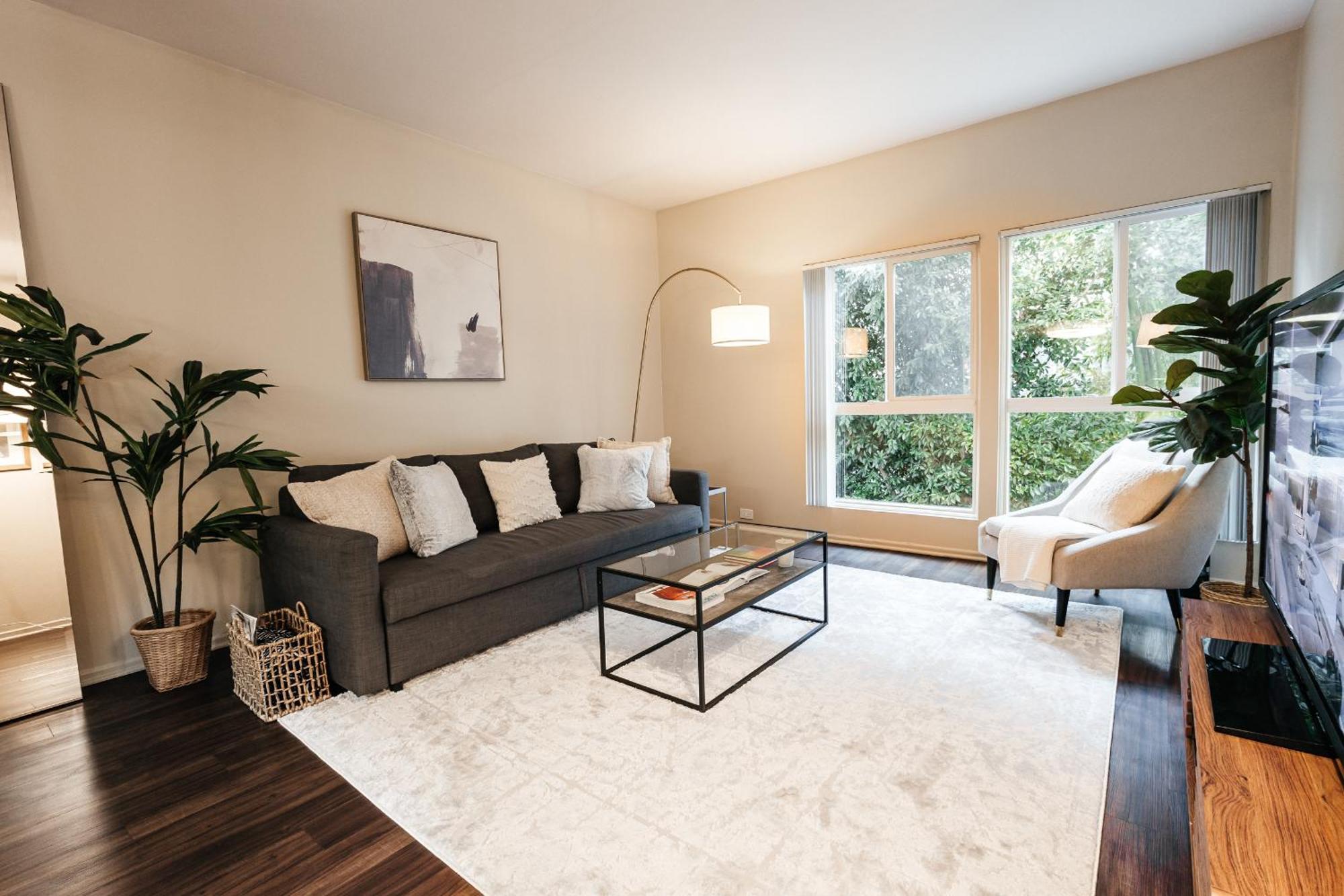 All You Need 1bd In Weho Appartamento